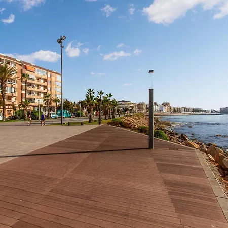 3 Bedroom Beach Front Apartment In Torrevieja * تورّيفيِخا